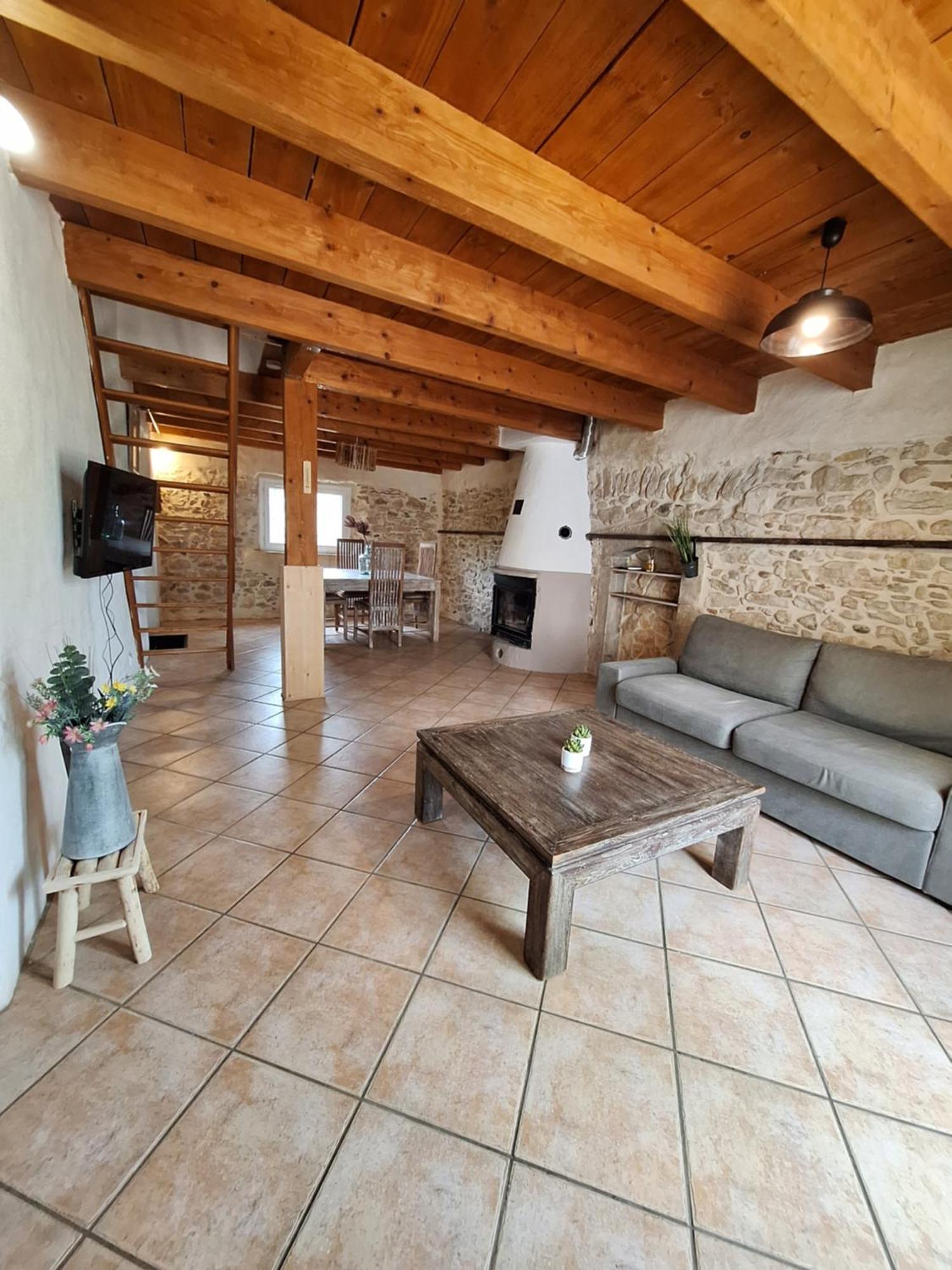 Gite Lizea Pont-Saint-Esprit Ngoại thất bức ảnh